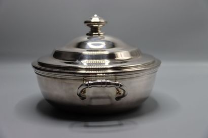 CHRISTOFLE. Paire de légumiers en métal argenté...
