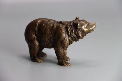 Bronze
Ours en bronze. Travail probablement...