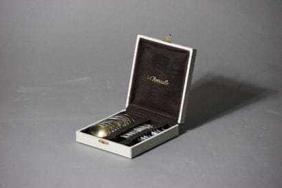 Christofle. Série de 10 petites cuillères...