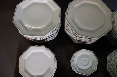 Service de table octogonal en porcelaine...