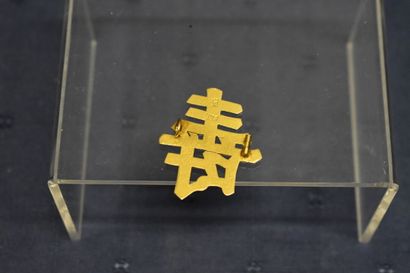 Broche en or jaune 750 motif chinois épingle...