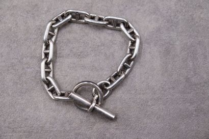 Attribué à Hermes. Bracelet en argent. Longueur:...
