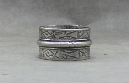 Un bracelet en argent berbère, début du XXe...