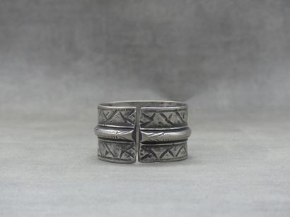 Un bracelet en argent berbère, début du XXe...