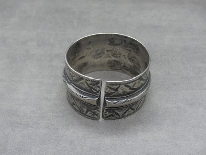 Un bracelet en argent berbère, début du XXe...