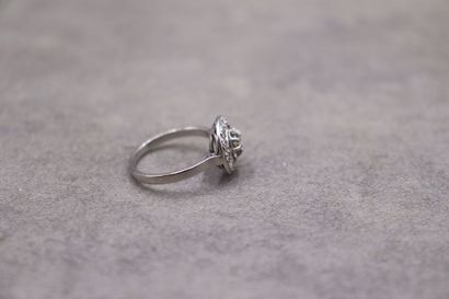 Bague entourage diamant/diamants en platine,...