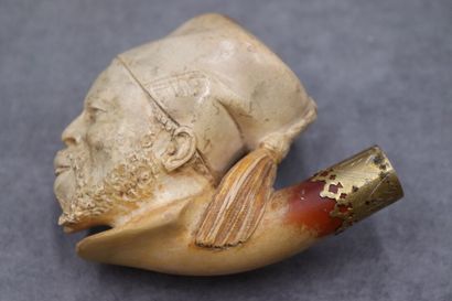 Un foyer de pipe en écume de mer. Longueur:...