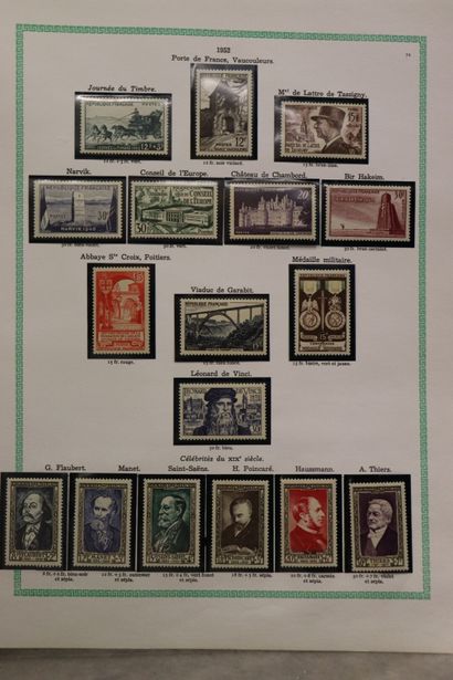 Réunion de cinq albums de timbres France...