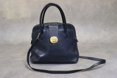 LANCEL. Sac en cuir grainé noir, bijouterie...