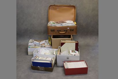Importante réunion de timbres et lettres...