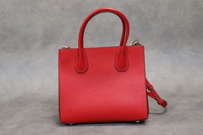 Michael KORS. Sac à main en simili cuir grainé...