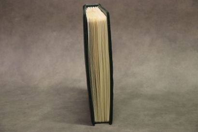 Un album France Leuchtturm 1849-1959, timbres...