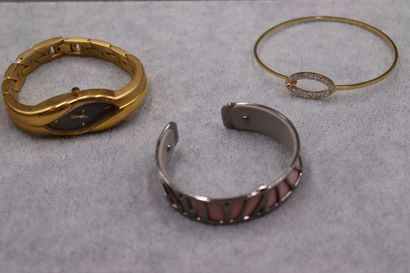Réunion d'un bracelet 
