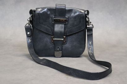BARBARA BUI. Sac bandoulière en cuir noir,...
