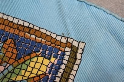 HERMES. Carré en soie à décor d'une mosaïque...