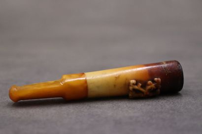 Réunion de deux fume cigarette en écume de...