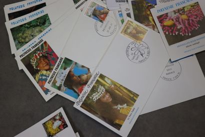 Réunion de 125 enveloppes 1er jour Polyn...