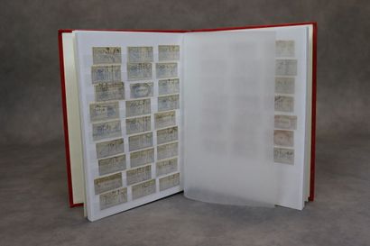 Un classeur de timbres fiscaux dont premières...