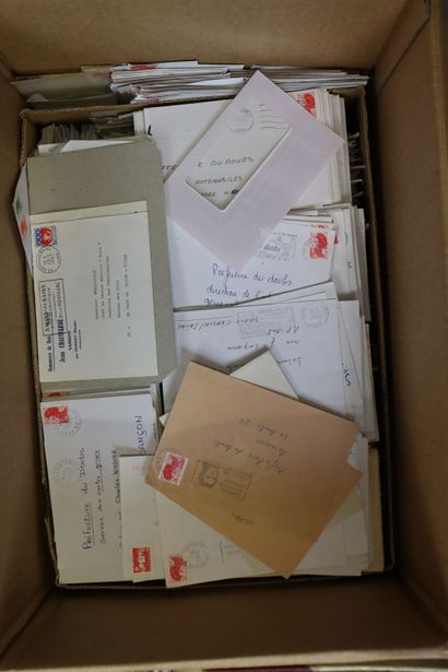 Importante réunion de timbres et lettres...