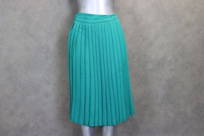 Yves Saint Laurent. Tailleur pour femme en...