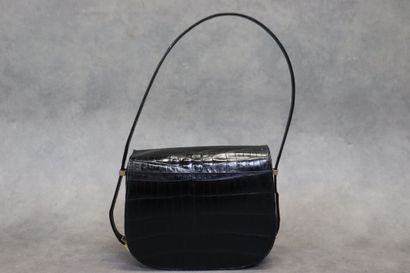 BERMA Paris. Sac bandoulière en croco noir,...