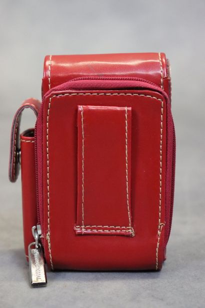 Réunion de pochettes, porte-documents, porte-cartes,...