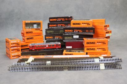 BEMO. Importante réunion de trains et rails,...
