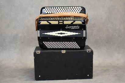 SOPRANI FRATELLI. Accordéon noir, made in...