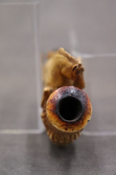 Réunion de deux foyers de pipes en écume...