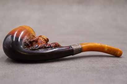 Une pipe en écume de mer à décor d'un homme...