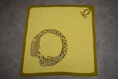 CARTIER. Must. Réunion de deux foulards en...