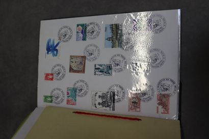 Réunion d'albums de timbres De Gaulle, Bourgogne...En...