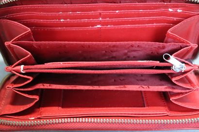 Réunion de pochettes, porte-documents, porte-cartes,...