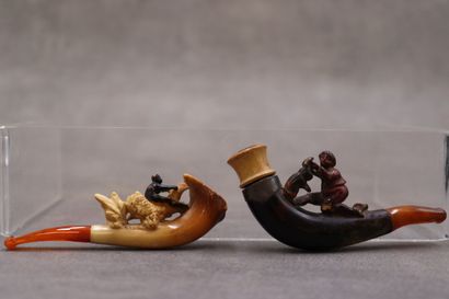 Réunion de deux pipes en écume de mer et...