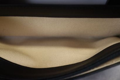 LONGCHAMPS. Portefeuille en cuir noir avec...
