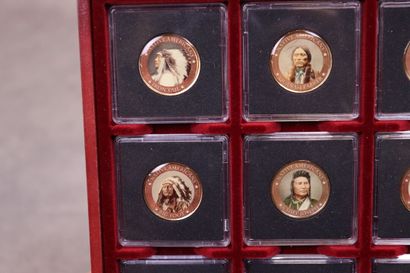 Un coffret comprenant 20 pièces commémoratives,...