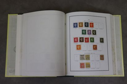 Réunion de dix albums de timbres France ...