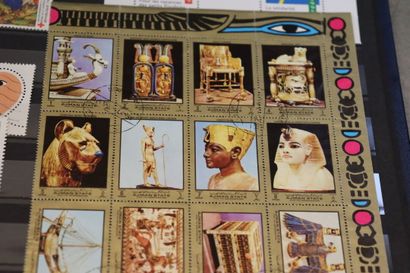 Collection de timbres français et suisses...