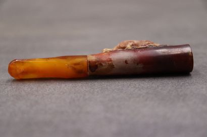 Réunion de d'une pipe et un fume cigarette...