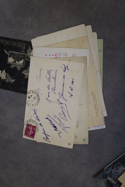 Réunion de 100 cartes postales anciennes...