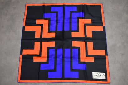 LANVIN. Carré en soie à décor géométrique....