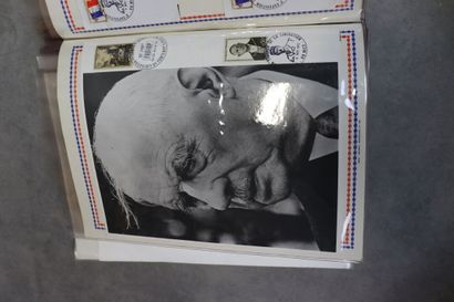 Réunion d'albums de timbres De Gaulle, Bourgogne...En...