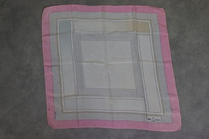 Réunion de trois pochettes cardin et dior,...