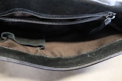 BARBARA BUI. Sac bandoulière en cuir noir,...