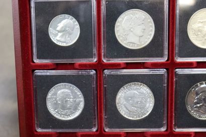 Coffret de dollars comprenant: 4 pièces one...