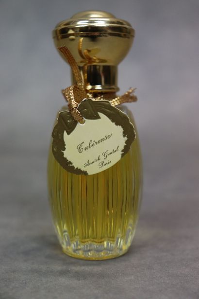 Annick GOUTAL. 