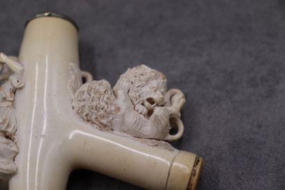 Réunion d'une pipe et un foyer en écume de...