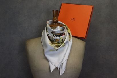 HERMES. Modèle Couvée d'hermès, carré en...