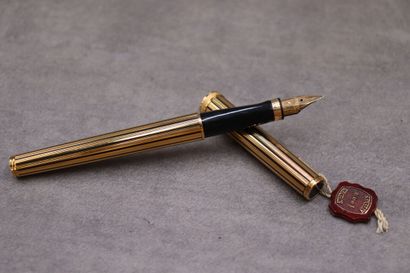 PARKER Duofold. Coffret comprenant un stylo...