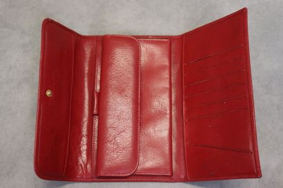 Réunion de pochettes, porte-documents, porte-cartes,...